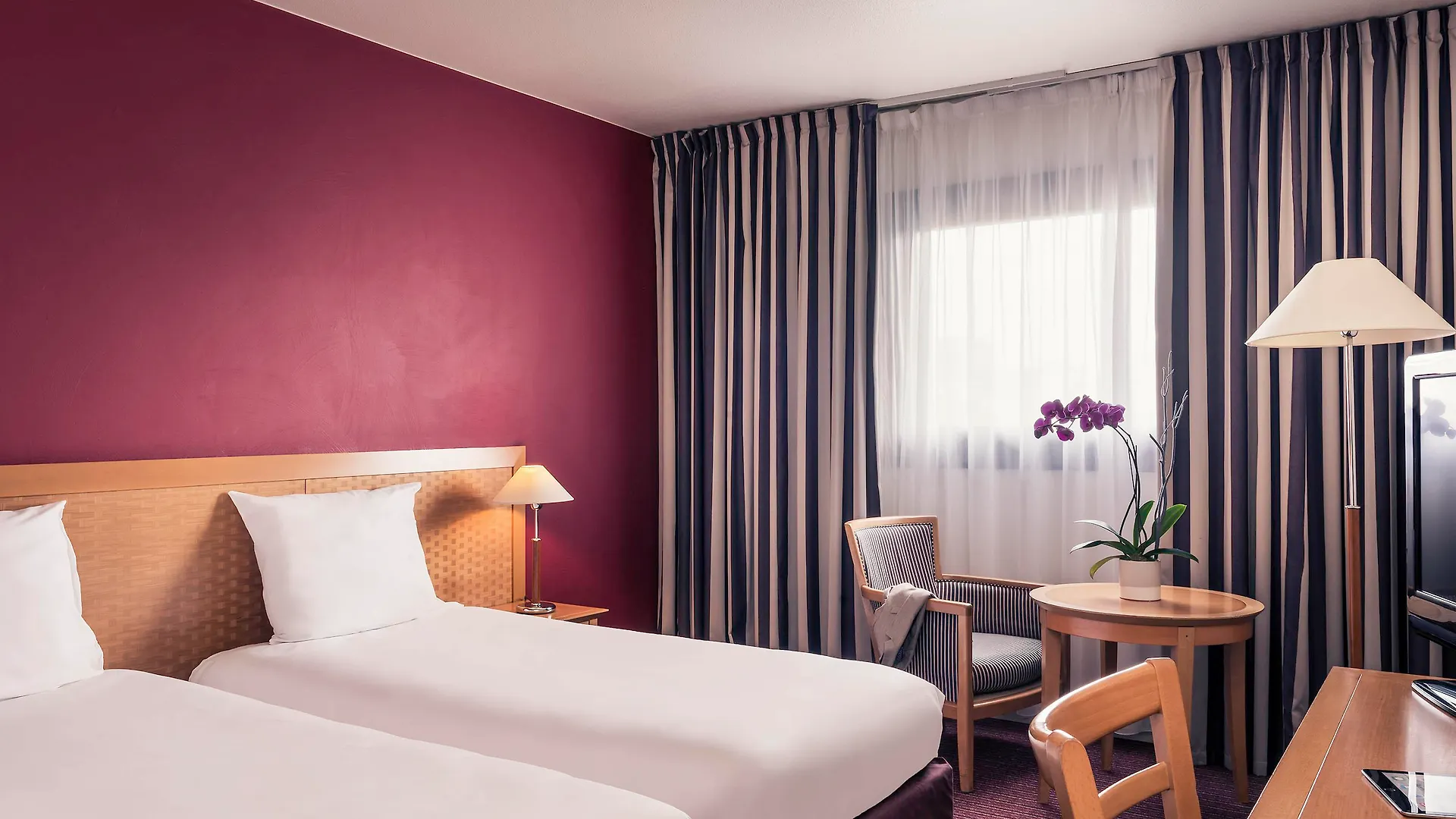Mercure Paris Porte De Versailles Expo 4* Vanves